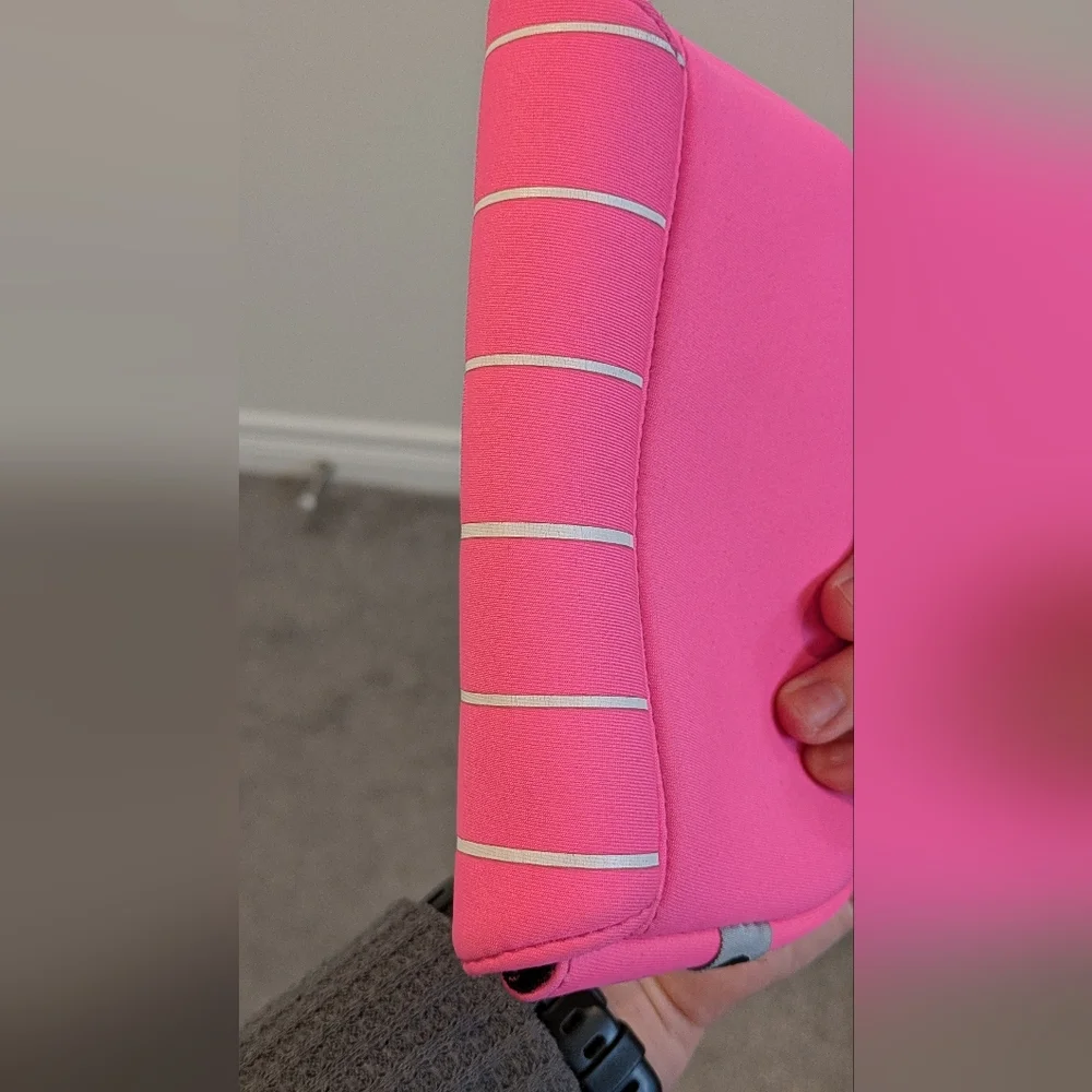 Pink Tech Accessory Pouch - Picture 6 of 6